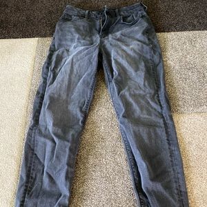 American Eagle Mom Jeans